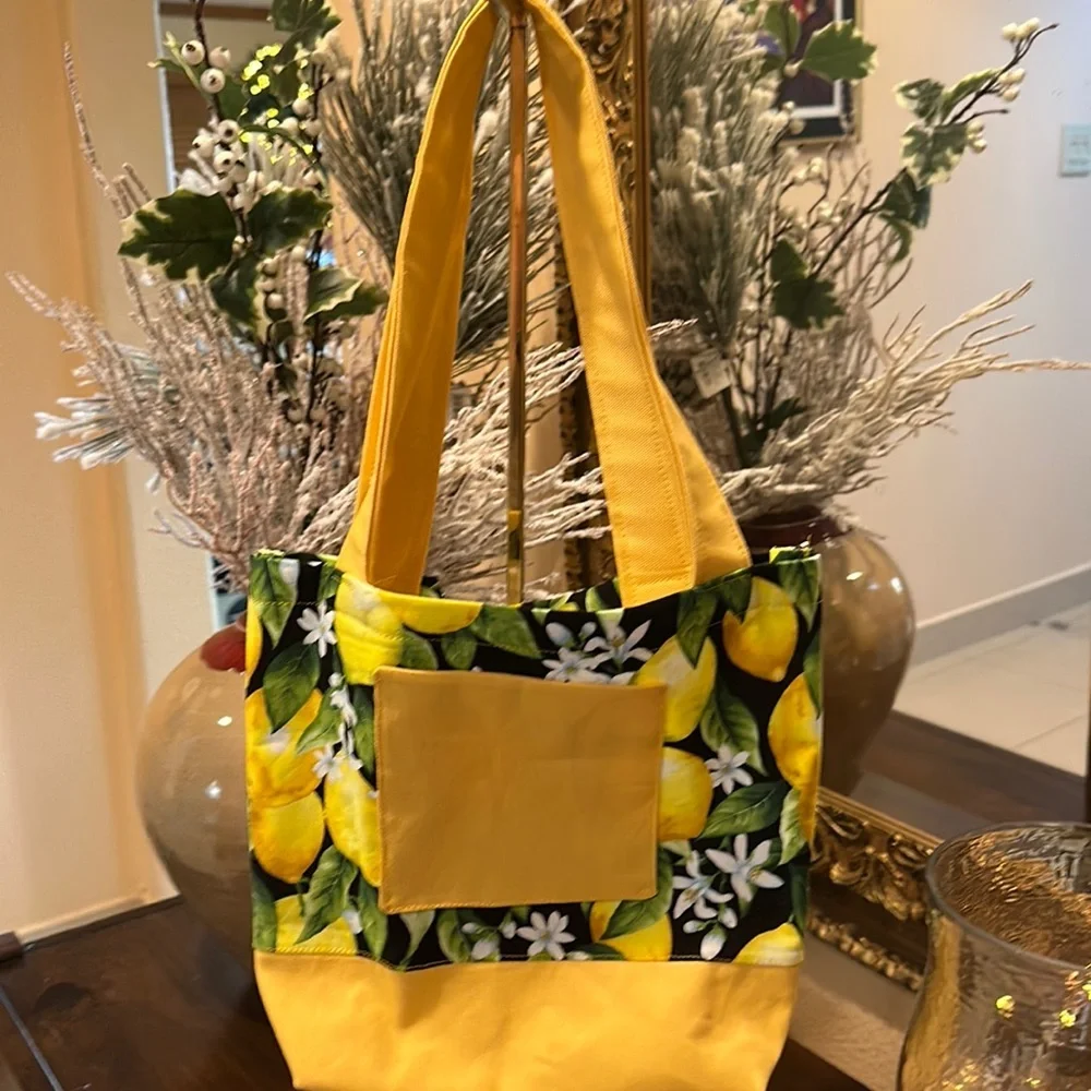 Low Start-Artisan Lemon Print Cotton and Canvas Tote
